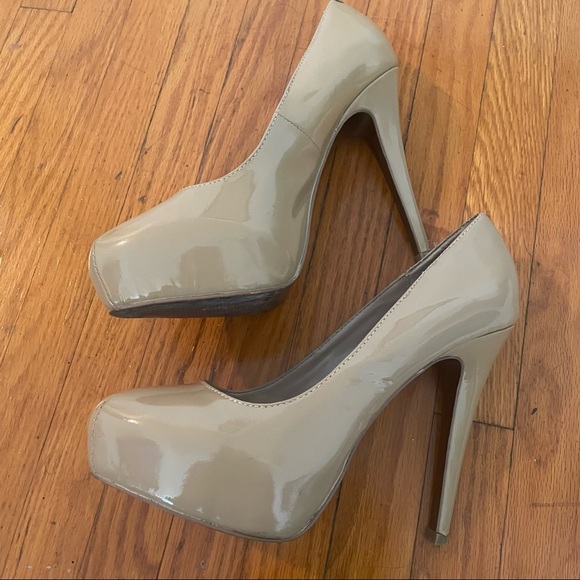 Steve Madden Platform Heels. - Picture 6 of 13